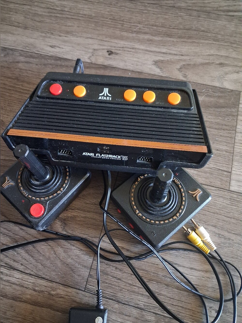 Atari Flashback 5 Console - Picture 2 of 7